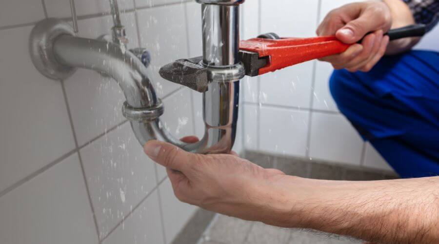 Professional 24 7 plumber services in Levittown